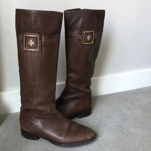 Beautiful brown leather Tory Burch riding boots!